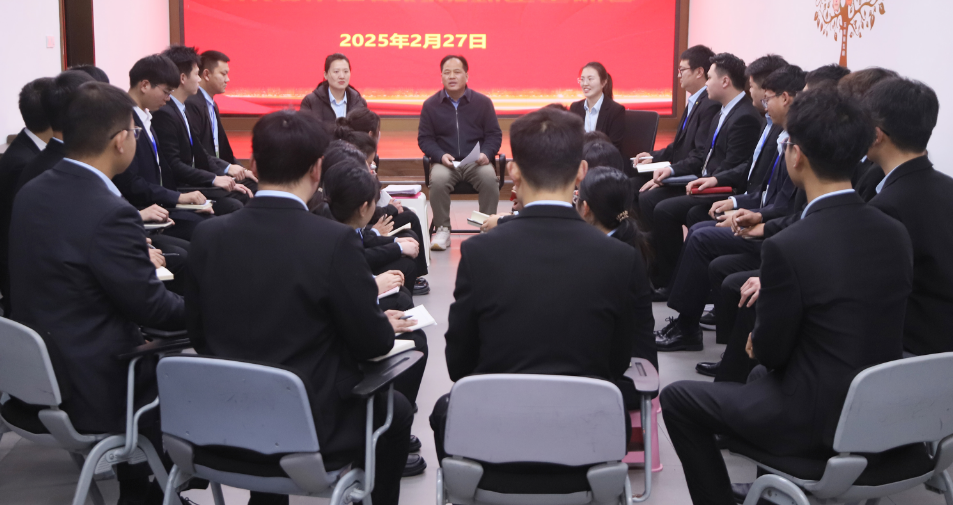 商業(yè)連鎖公司第四期儲(chǔ)備干部培訓(xùn)班開(kāi)課
